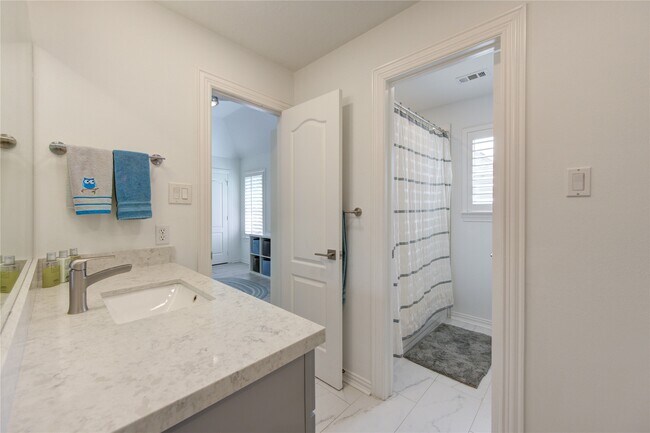 Building Photo - 1726 Ashbury Park Ln