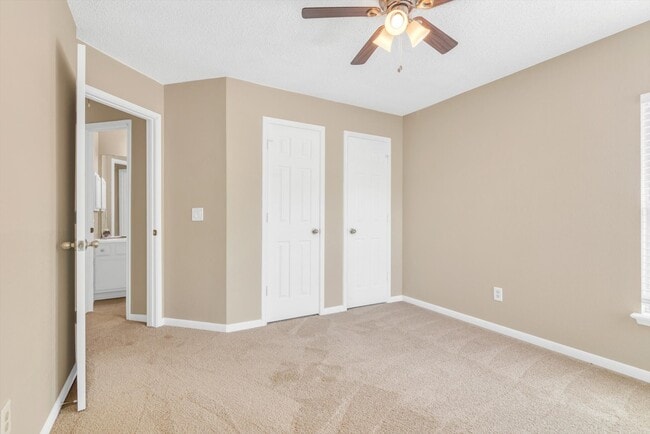 Building Photo - 5635 Sage Manor Dr