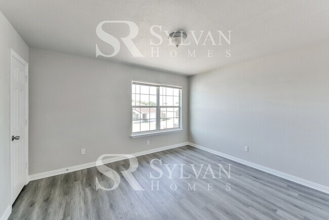 Building Photo - Come and live the good life in this beautiful 4 bedroom, 2 bathroom home