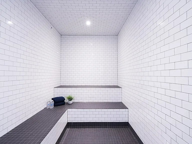 Building Photo - 234 W Hill St