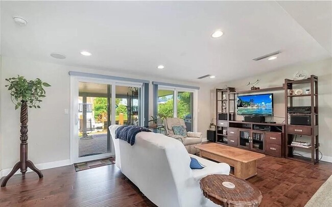 Building Photo - 2649 Nassau Ln