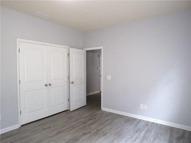 Building Photo - 53 Ferguson Dr