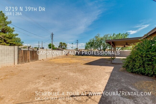 Building Photo - Your Dream Home Awaits! Spacious Layout & ...