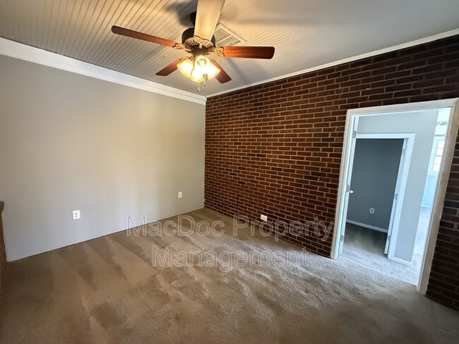 Building Photo - 265 Butler Rd