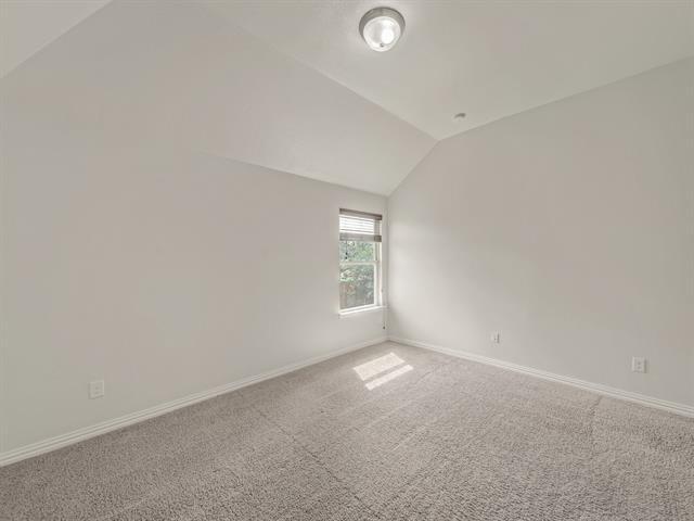 Building Photo - 419 Aylesbury Dr