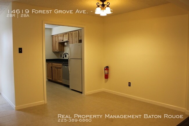 Building Photo - Move-In Ready Apartment in Central