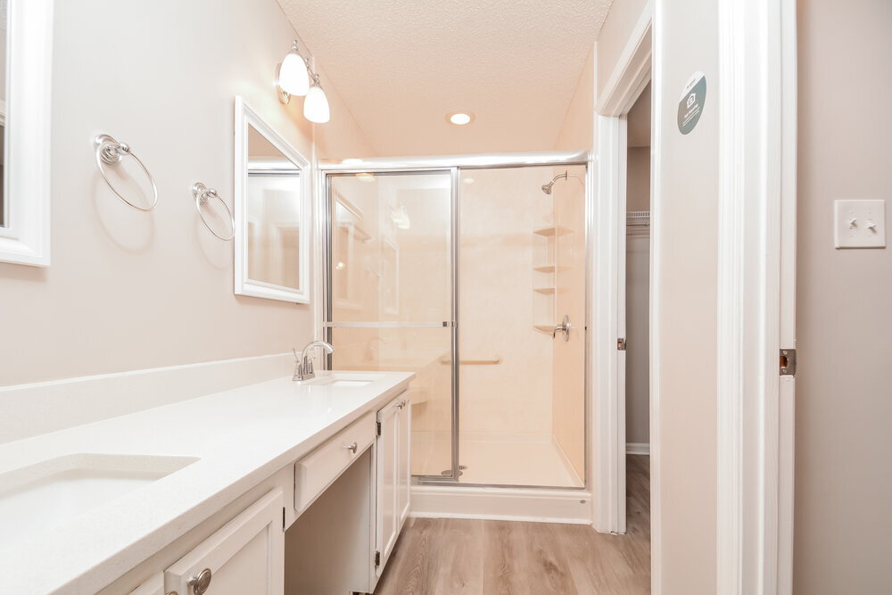 Building Photo - 1625 Netherfield Ln