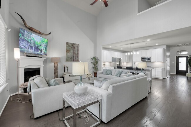 Building Photo - 24542 Grayson Falls Ln