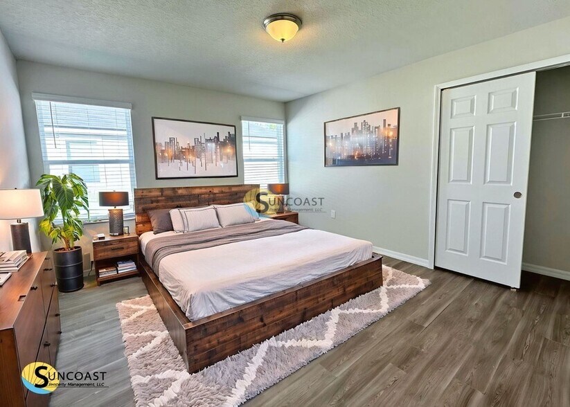 Building Photo - 6535 Sweetbay Ln