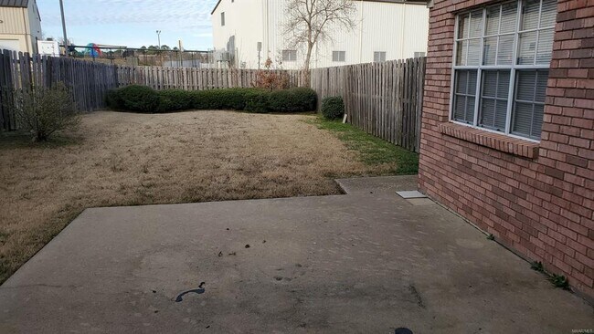 Building Photo - 2425 Noble Wood Ct