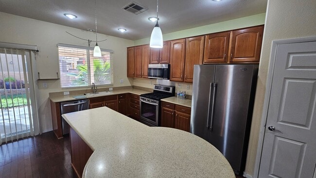 Building Photo - Great Mountain's Edge 4 bedroom home!!!