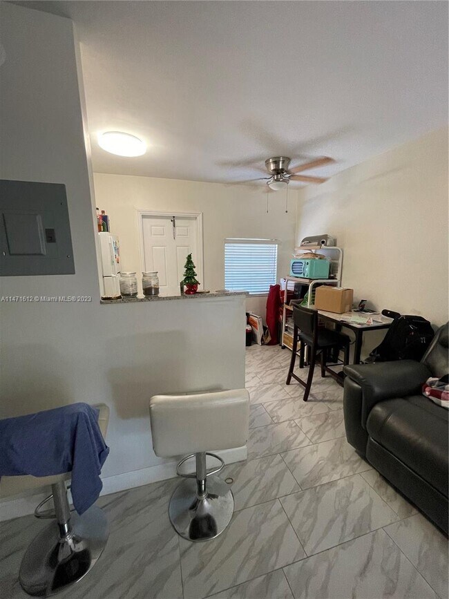 Building Photo - 11890 NE 16th Ave