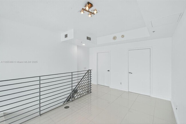 Building Photo - 60 SW 13th St