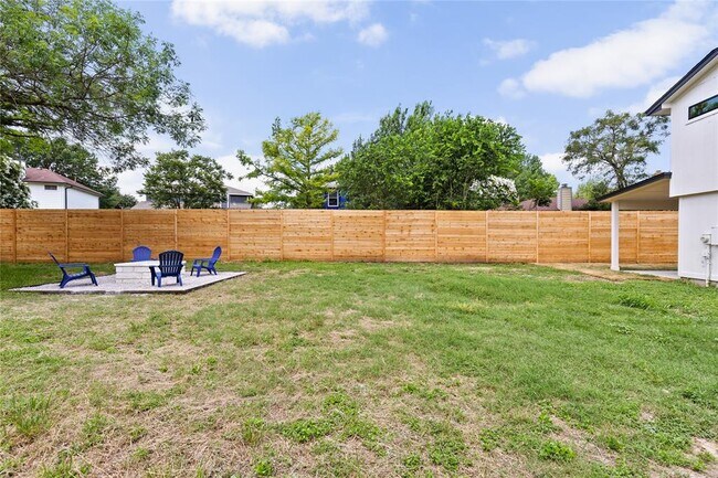 Building Photo - 8708 Cretys Cove
