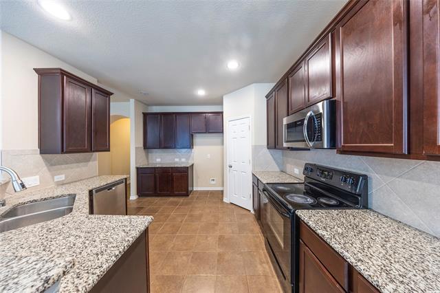 Building Photo - 1821 Abby Creek Dr