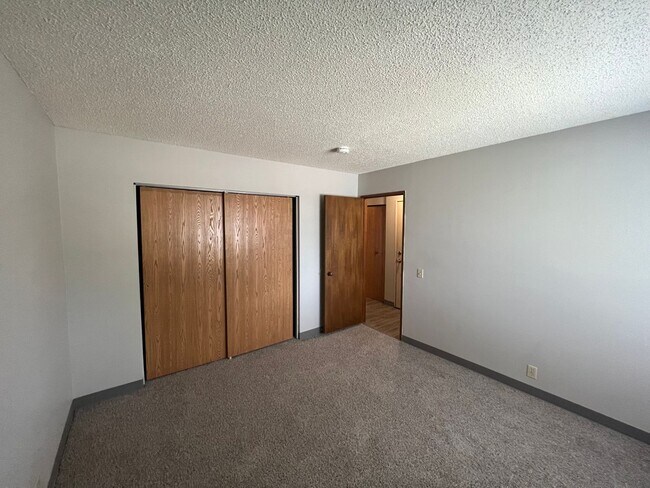 Building Photo - Downtown Apartment with a View