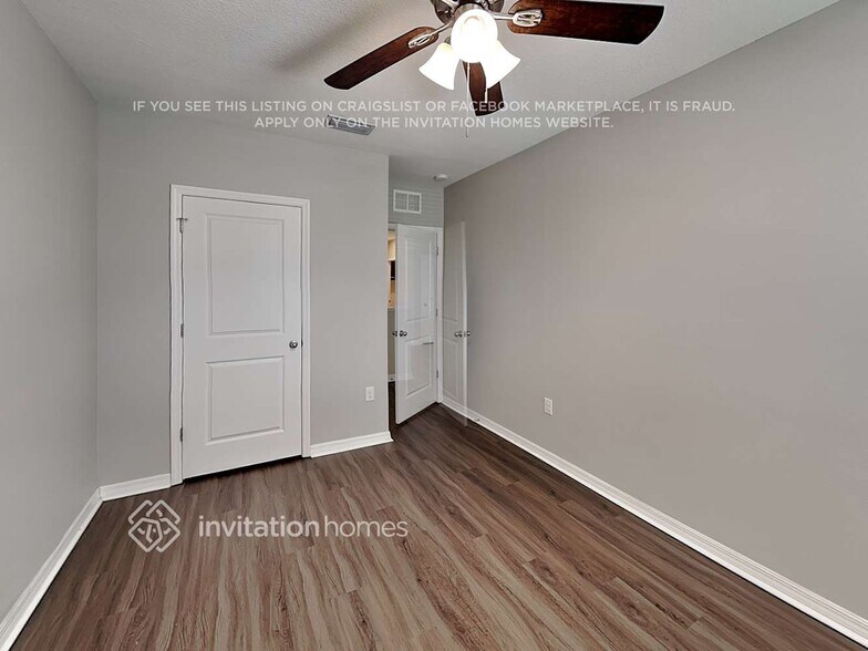 Building Photo - 5900 Briar Rose Wy