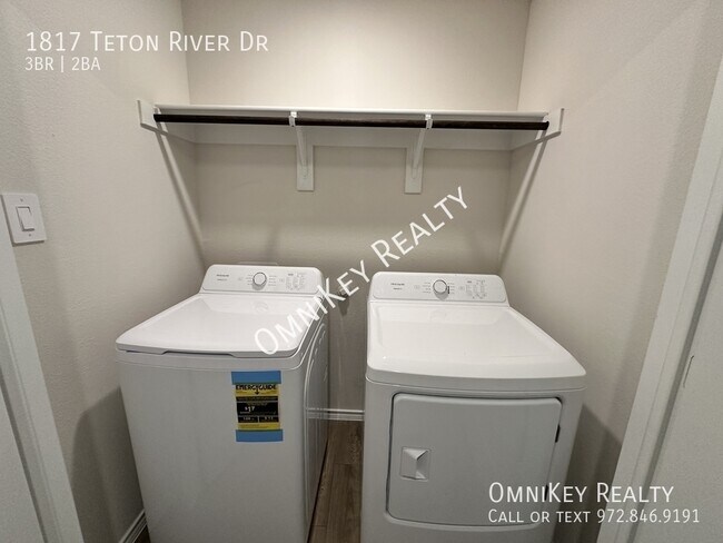 Building Photo - 1817 Teton River Dr