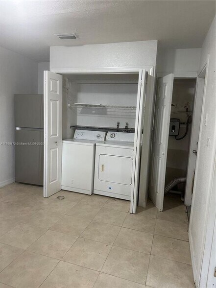 Building Photo - 7820 NW 175th St