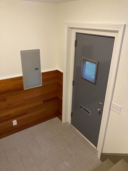 interior entrance - 2110 E Clearfield St