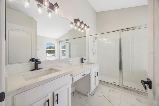 Building Photo - 19026 Fishermans Bend Dr