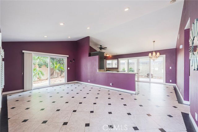 Building Photo - 10092 Dana Dr