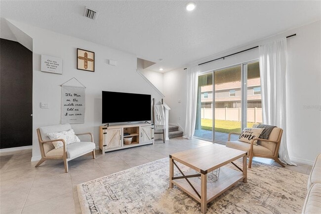 Building Photo - 33105 Major Oak Dr