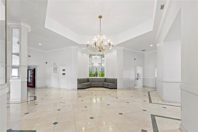 Building Photo - 1351 NE Miami Gardens Dr