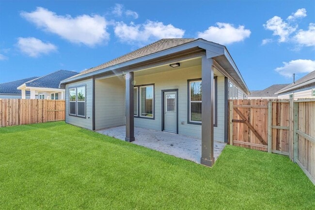 Building Photo - 16923 Lavender Farm St