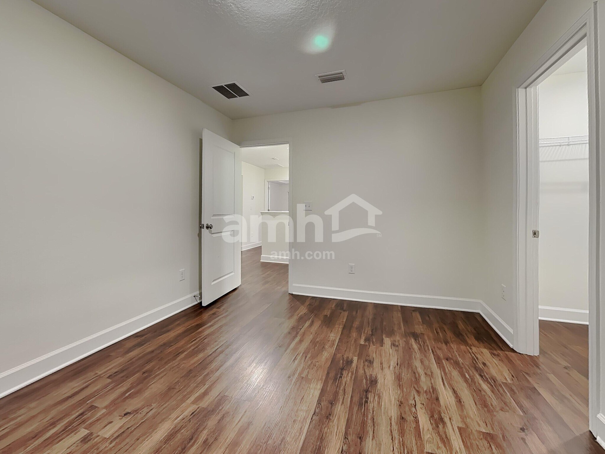 Building Photo - 962 Tan Tara Trl