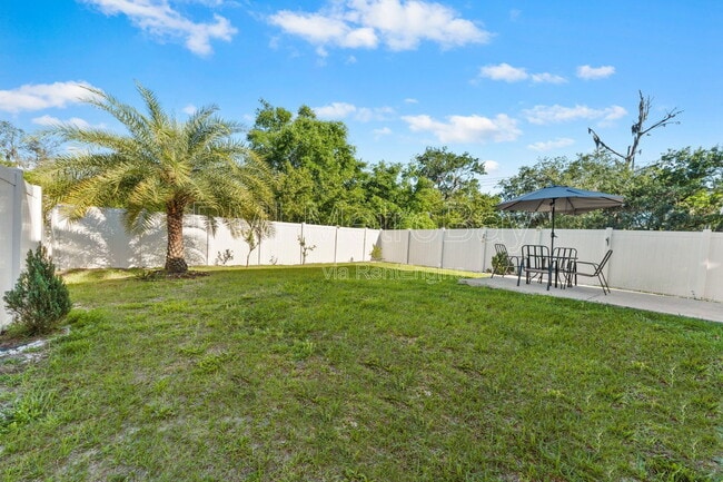 Building Photo - 105 Lacewing Pl