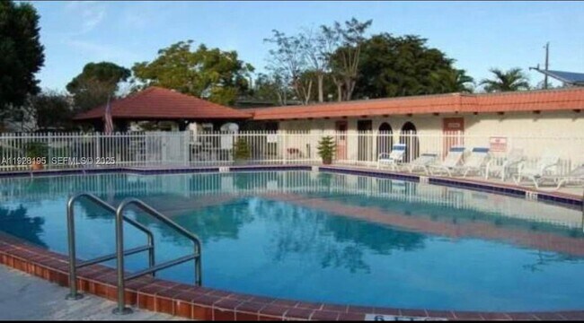 Building Photo - 8701 SW 141st St