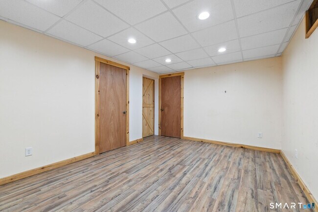 Building Photo - 45 Luchon Rd