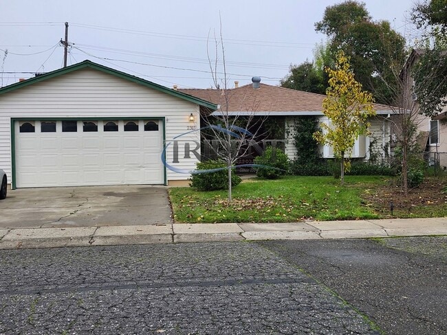 Primary Photo - Cute 3 bedroom 2 bath