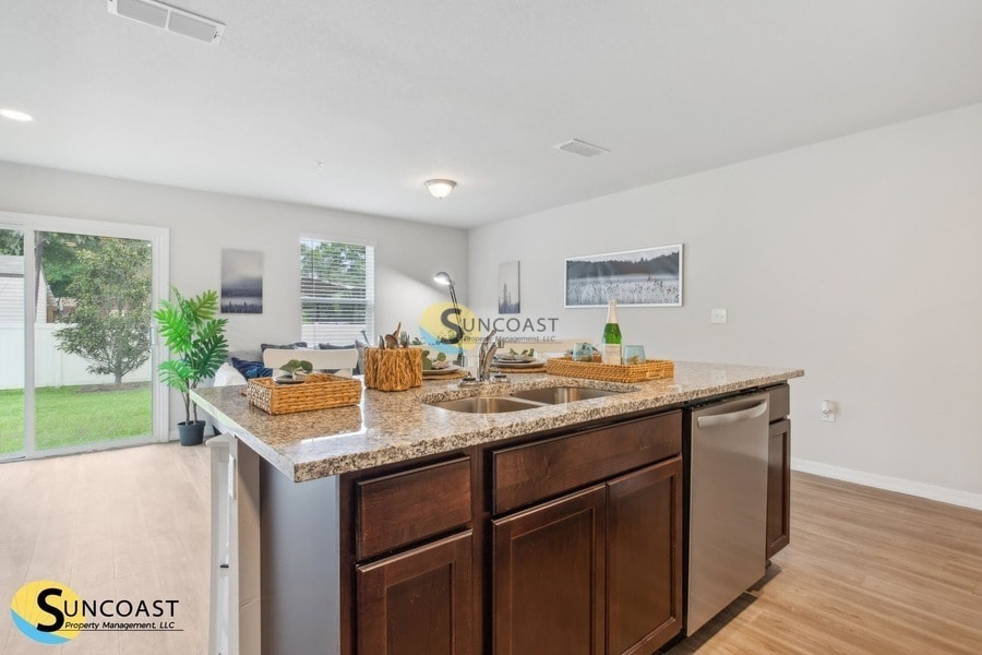 Building Photo - 7632 Mailes Ct