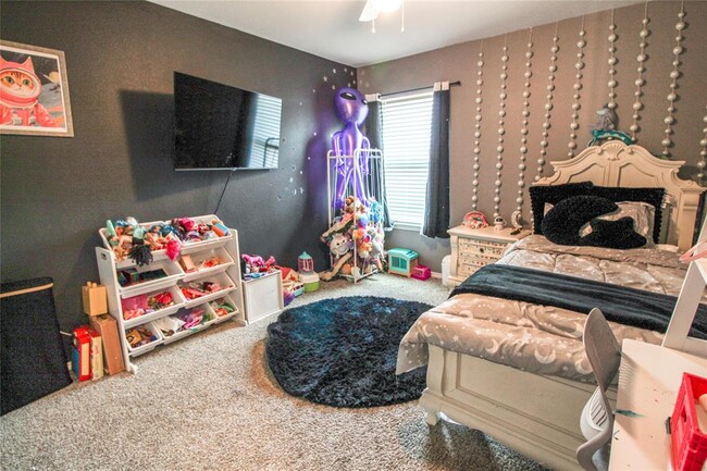 Building Photo - 5954 Heron Dr