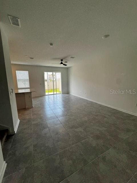 Building Photo - 2500 Skyline Lp