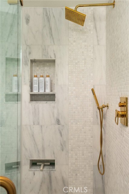 Building Photo - 10 Soto Grande Dr