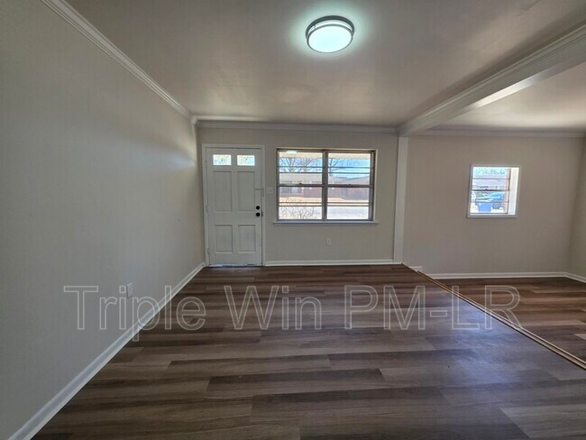 Building Photo - 1413 Nannette St