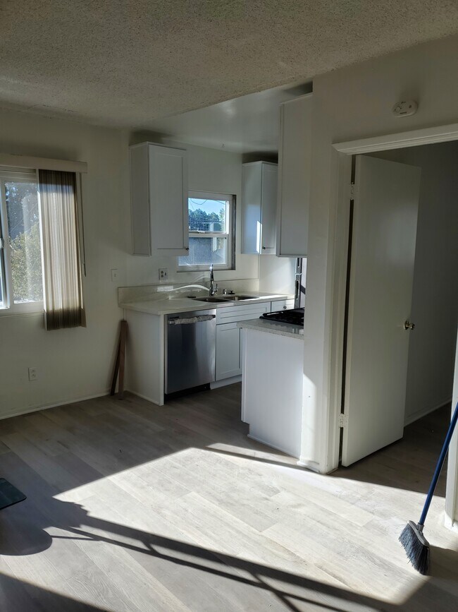 New Kitchens - 19100 Sherman Way