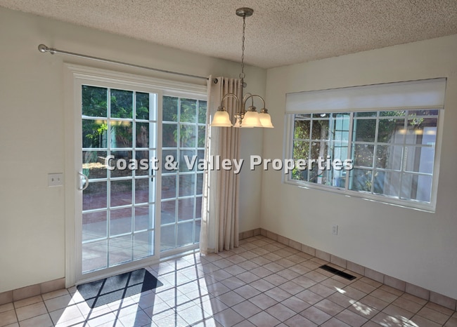 Building Photo - Beautiful Seaside Home for RENT!!!