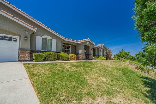 Building Photo - Beautiful Single-Story 5-Bedroom Pool Home with RV Parking in Palmdale!