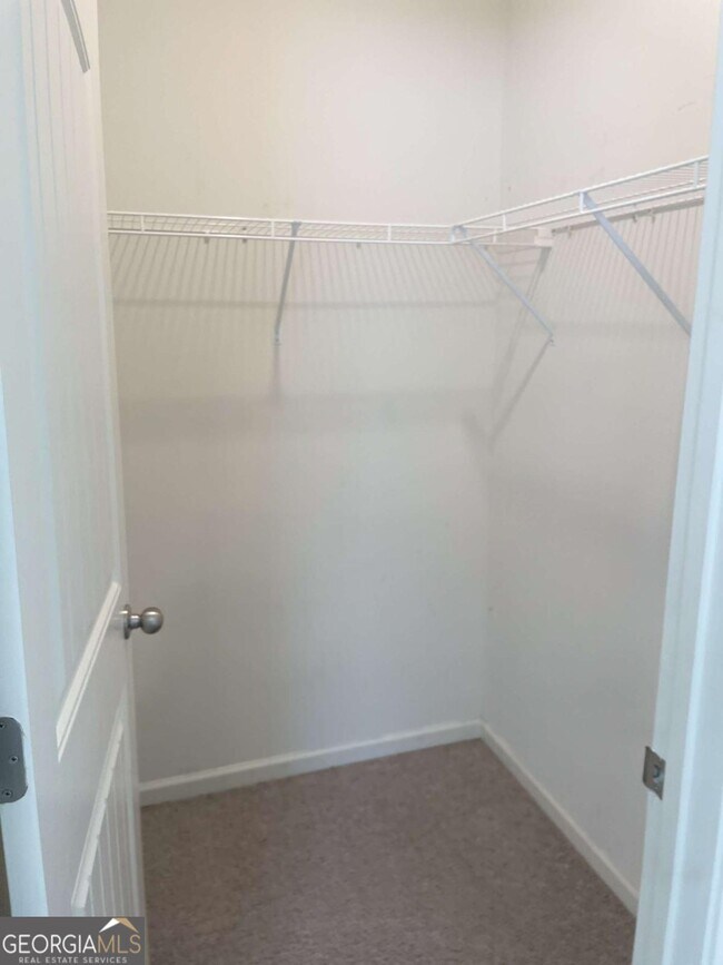 Building Photo - 1418 Haynescrest Ct