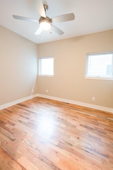 Building Photo - 1614 E Belleview Pl