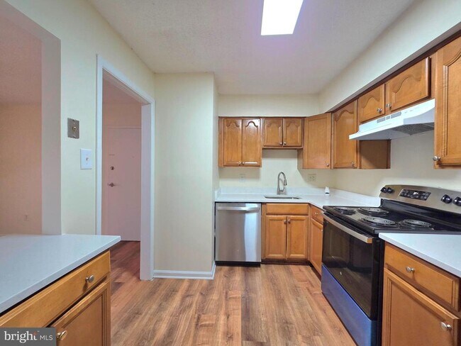 Building Photo - 3808 Laramie Pl