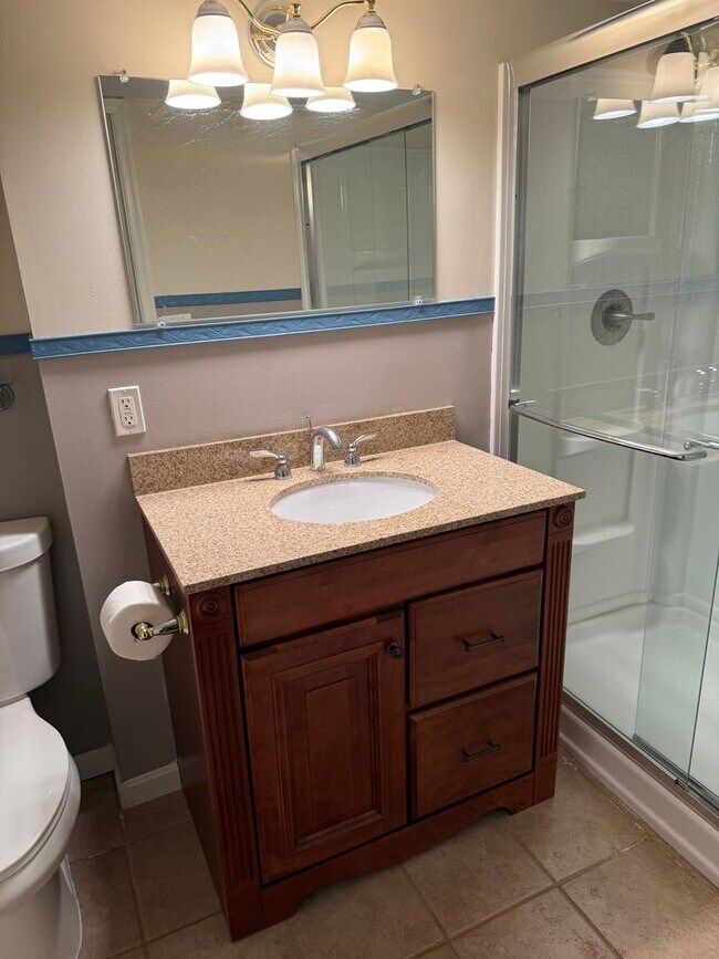 Building Photo - Charming and unique 3 bedroom, 3 bath townhome near Brandywine River and Zoo
