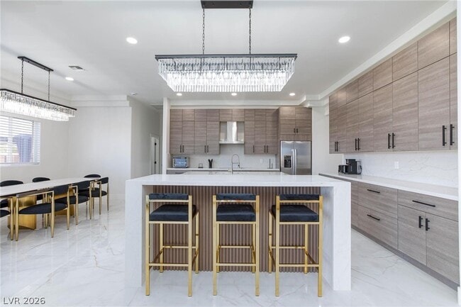 Building Photo - 6525 Ponderosa Way