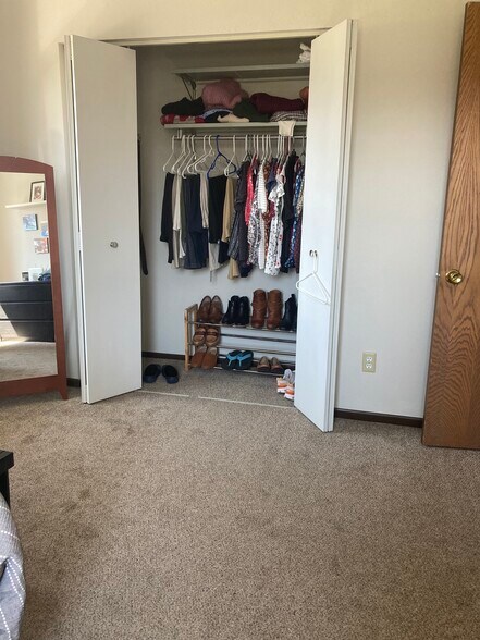 Building Photo - 321 W Bert St