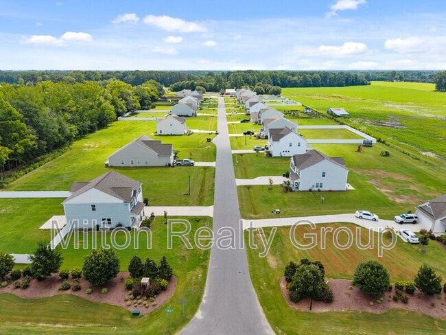 Building Photo - 217 Walker Grv Ln