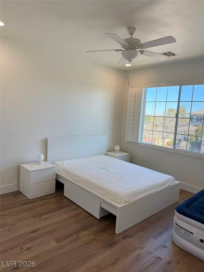 Building Photo - 605 Runbridge St